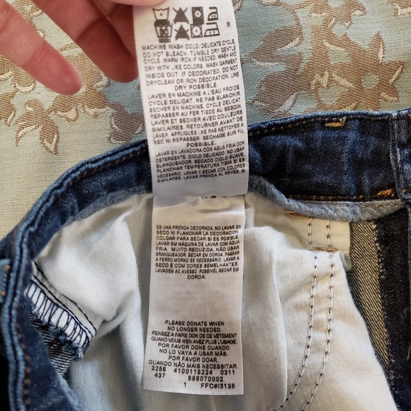 Levi's The Original Jean Mid Rise Dark Wash Blue Jeans Women’s Size 10 - Picture 7 of 12